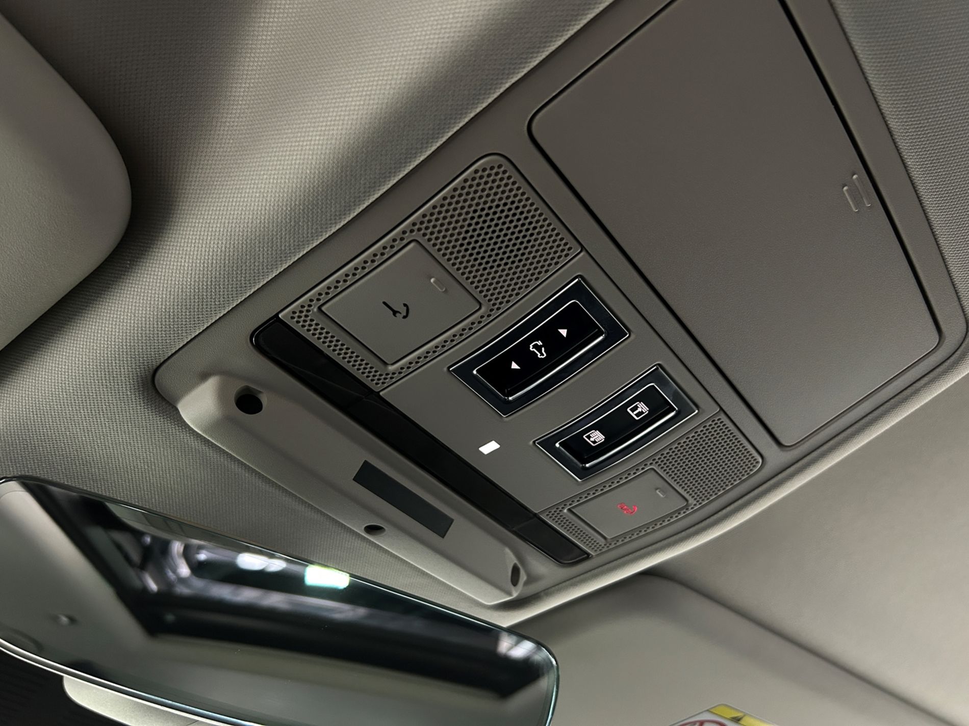 Defender 110 3.0d i6 mhev SE awd 200cv auto - Autoviemme